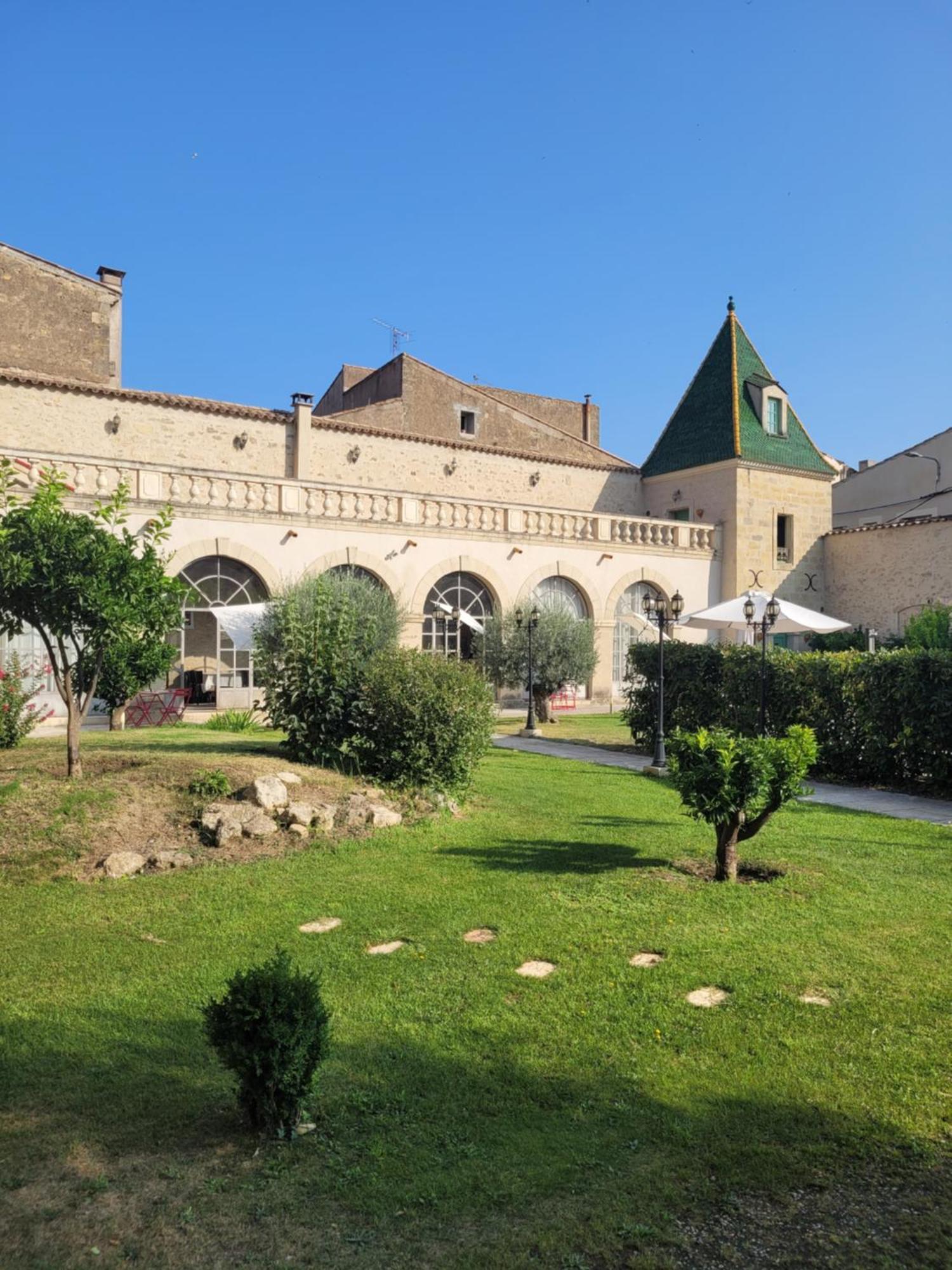 Les Galeries De Beaulac Pézenas Dış mekan fotoğraf